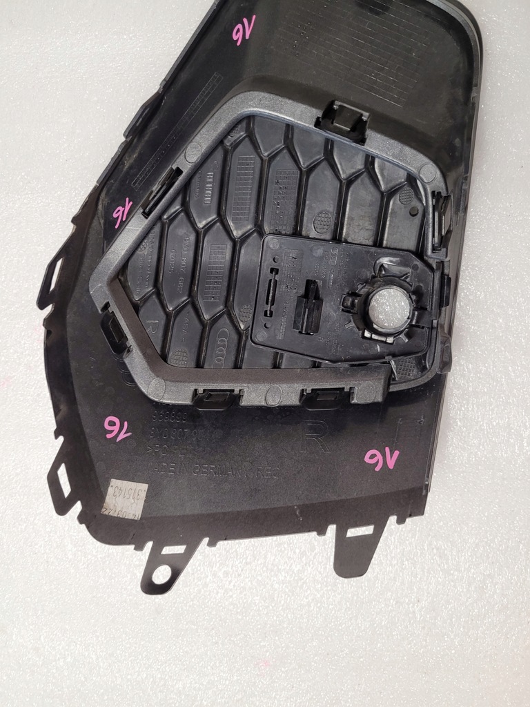 фото №6, Audi a3 8y 8y0 решітка заглушка решітка радіатора права 8y0807954