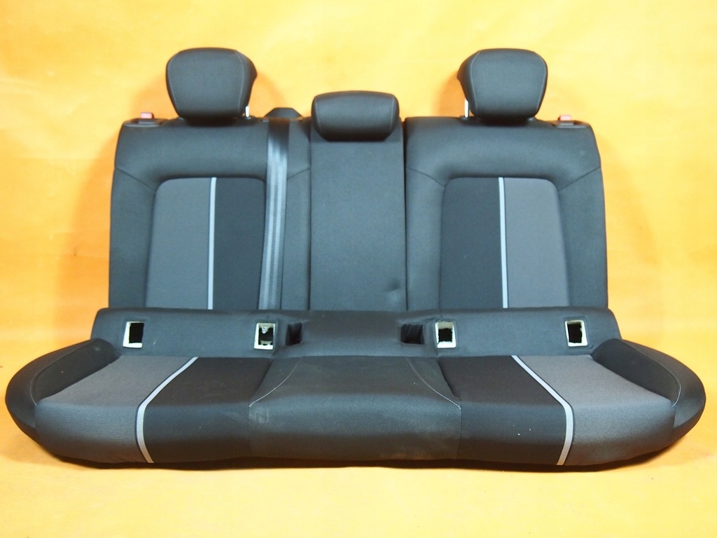 фото №8, Audi a1 gb 82 сиденья заднее сиденье туннель подогрев