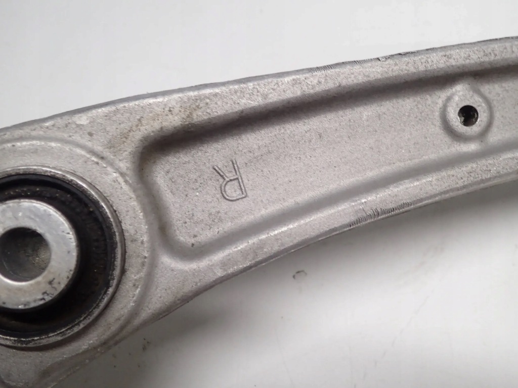 фото №7, Audi a6 c7 2,0 tfsi рычаг правый 8k0407156c