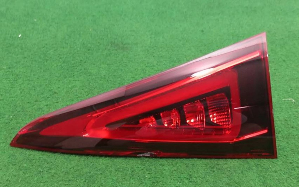 фото №1, Лампа права задня w кришка mercedes gle w167