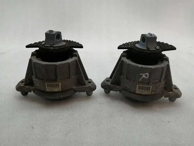 Mercedes sl r231 двигун кронштейн a2312400917 set Ціна