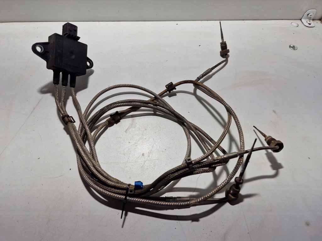 Купити Датчик температури вихлопних газів scania r euro 6 2604683