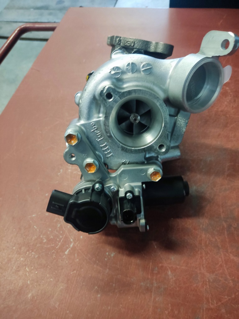фото №11, Турбонагнетатель toyota land cruiser v8 17208-51030 vb49 nowa