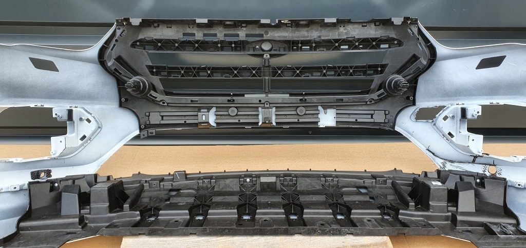 Купити Kuga mk2 lift st line бампер перед оригінал a135