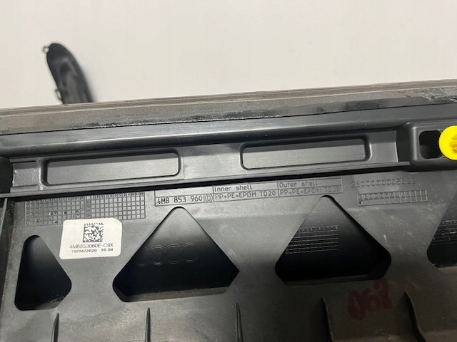 фото №13, Молдинг дверь левый правый перед audi q8 rsq8 4m 2020- 4m8853960d 4m8853959d