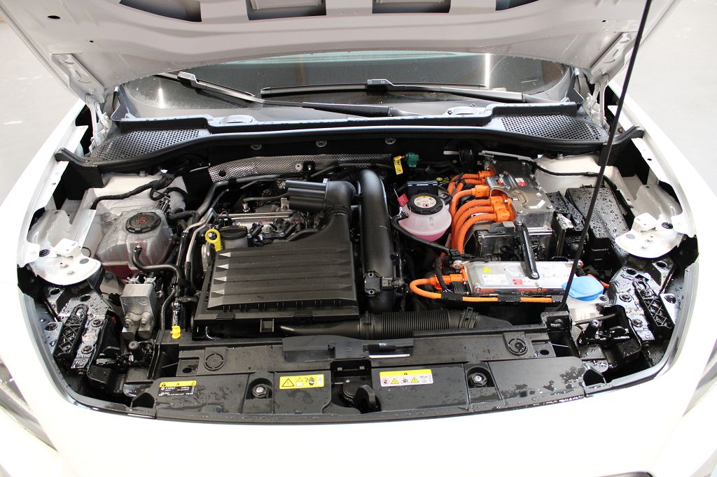 Купити Двигун seat cupra formentor hyb 1,4 etsi dge