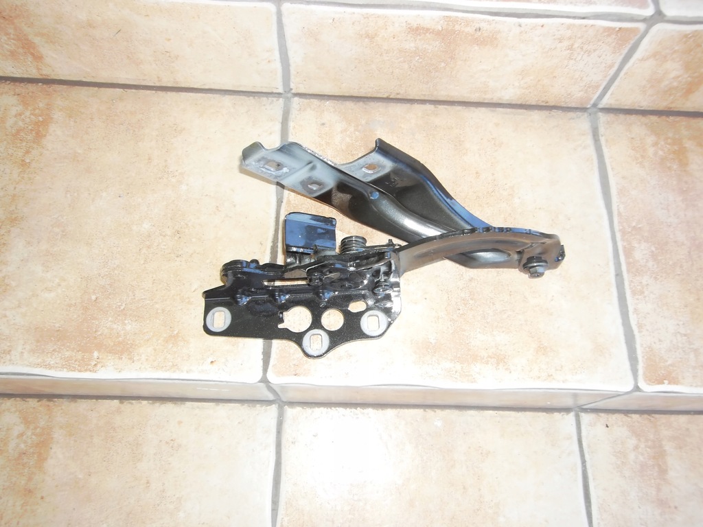 фото №1, Петля капот левый mercedes e-klasa a2148801300 l