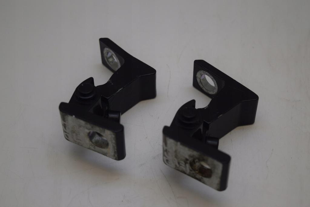 фото №1, Skoda octavia iii петли дверь левый задняя kpl lf9r