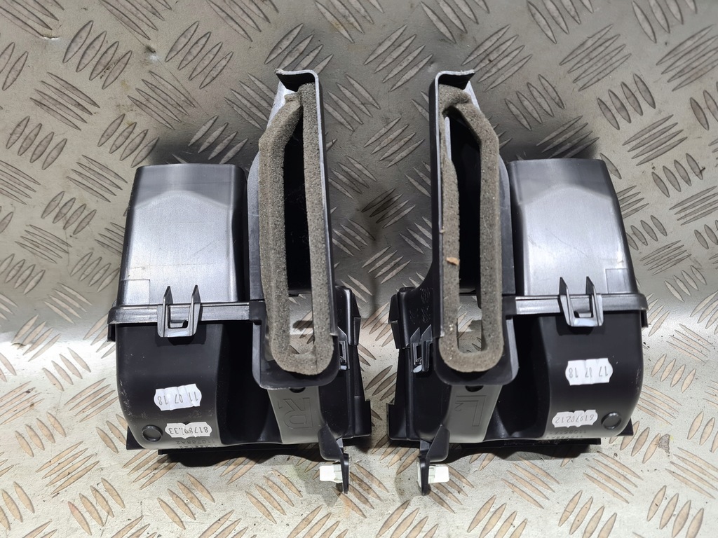 фото №1, Ліва права решітка повітря opel combo e