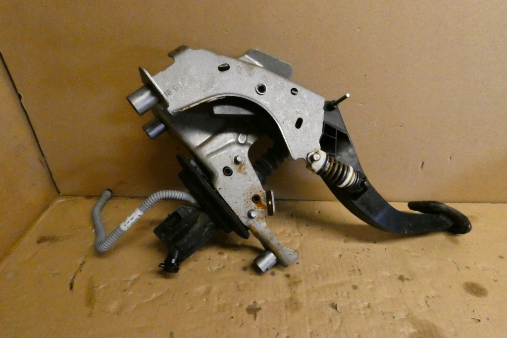 фото №3, Педаль зчеплення газу chamulca renault megane iv talisman 465038902r комплект