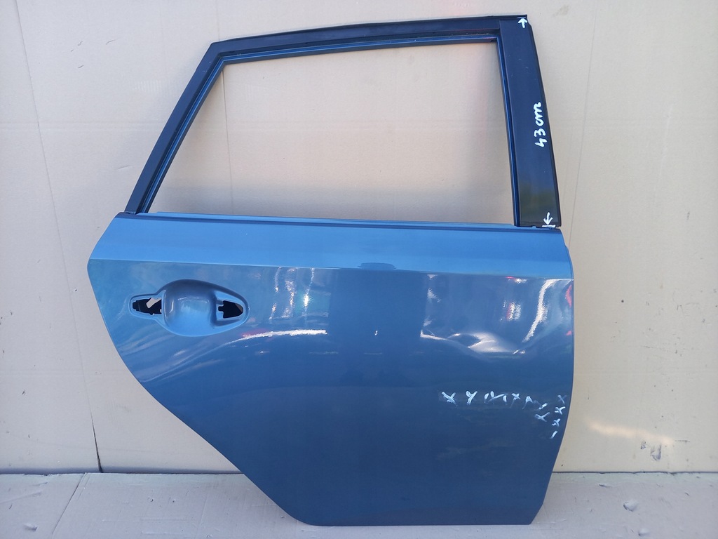 фото №1, Toyota auris ii 2 дверь задние правое задняя