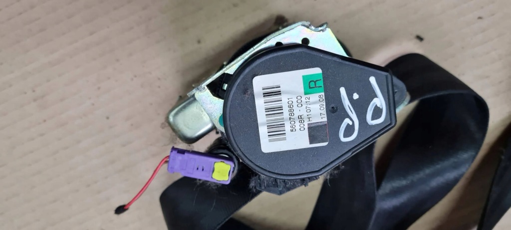 A6 c6 рестайлінг  ремінь безпеки правий перед 4f0857706a Київ