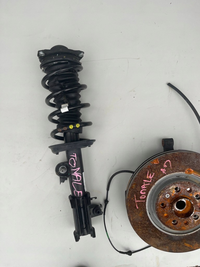 фото №4, Alfa romeo tonale поворотный кулак правая амортизатор 1.3 phev