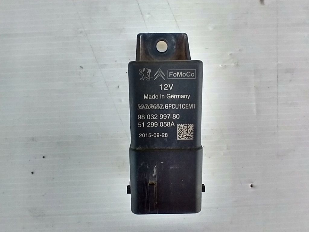 Купити Ford mondeo mk5 v 2.0 tdci модуль реле свічка розжарювання 9803299780