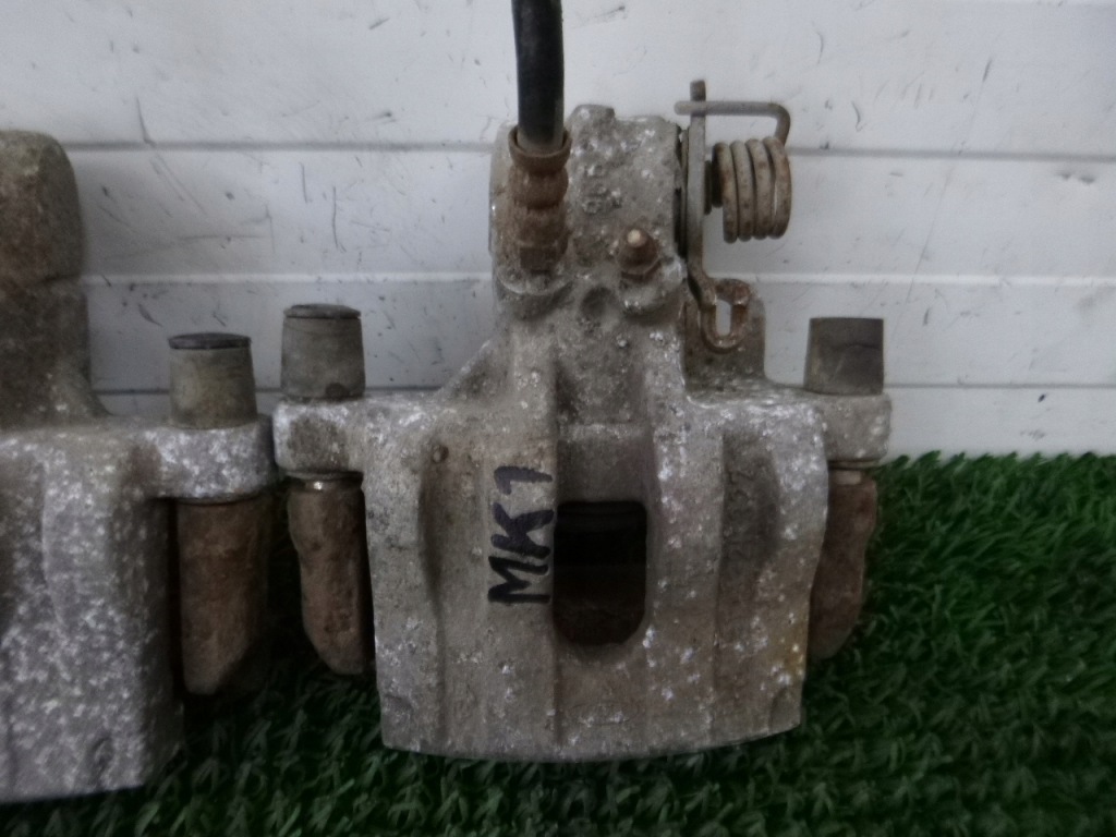 фото №3, Transit connect mk1 супорт задній задня правий лівий