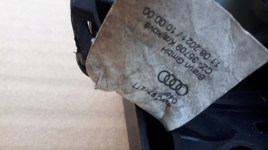 фото №9, Audi a4 b9 жалюзі повітропровід повітря