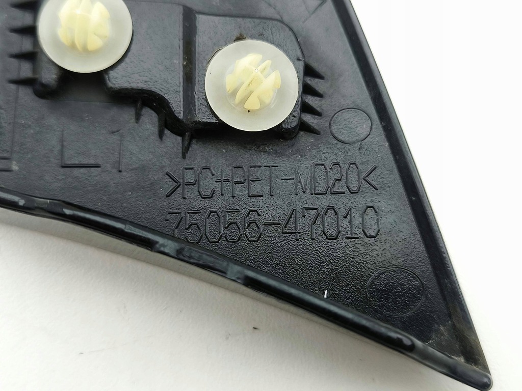 фото №7, Toyota prius iv треугольник защита крыша левая