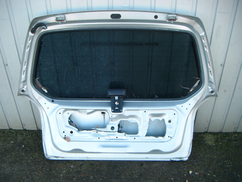 фото №9, Suzuki alto v 98-04 крышка багажника с стекло