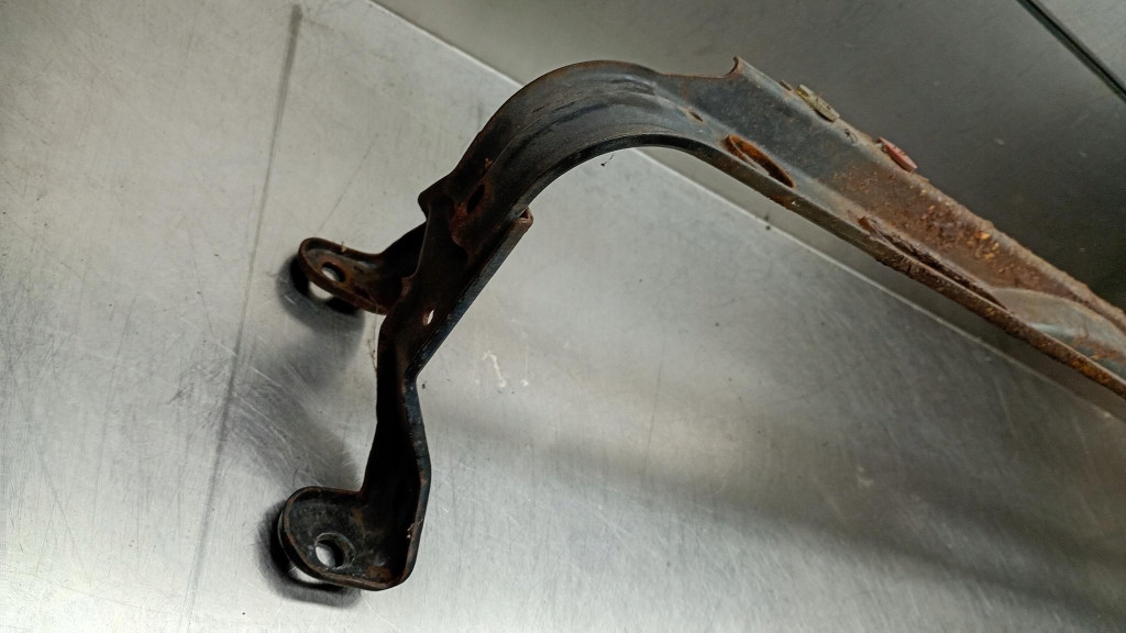 Балка нижняя под радиатор ford focus mk2 2.0b 04-08r с Разборки