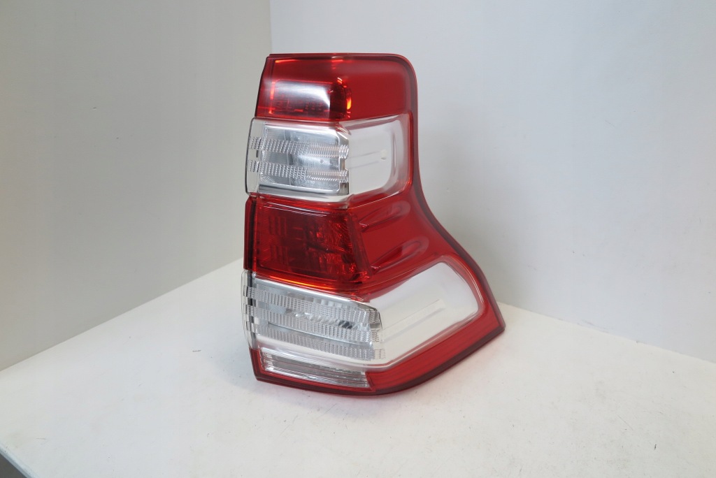 фото №1, Лампа правий задня задня права toyota land cruiser