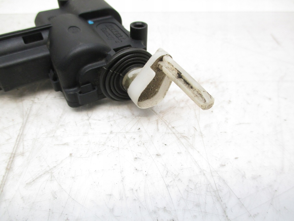 фото №6, Привод крышка заливной топлива ford focus mk2