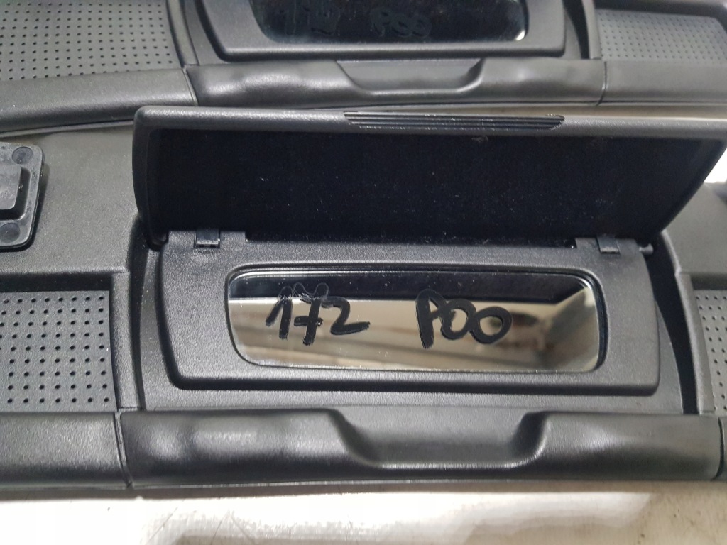 Козирки правий лівий комплект mercedes slk r172 slc w172 Ціна