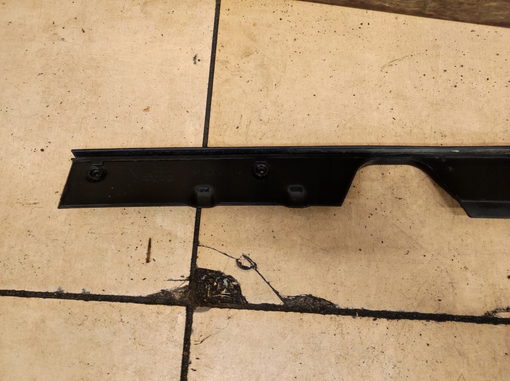 фото №6, Защита молдинг петля крышки багажника левый задняя explorer vi 6