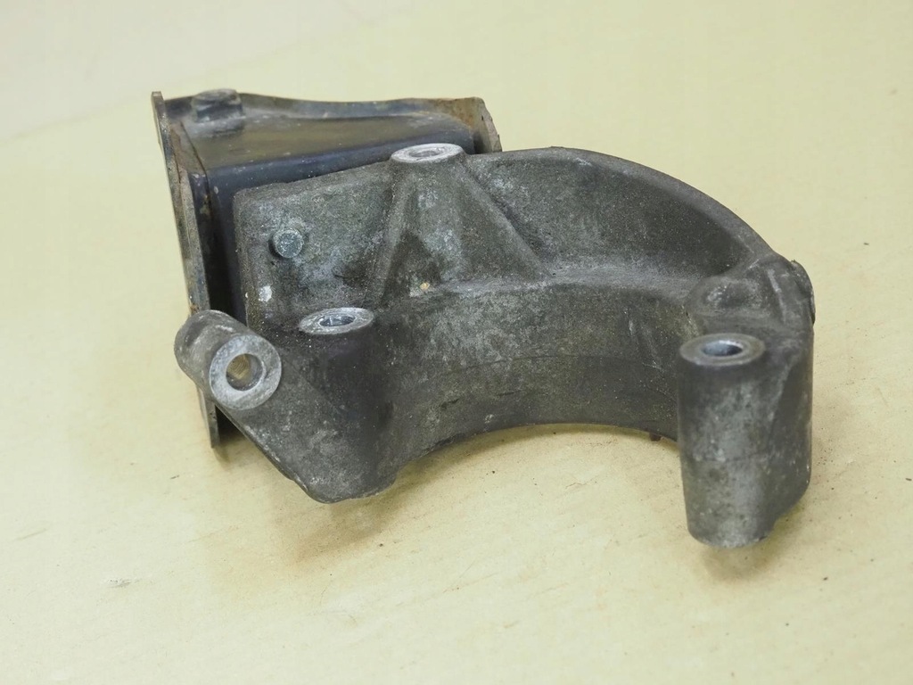 фото №6, Кронштейн двигуна suzuki swift mk6 2008r m13a 1.3 16v