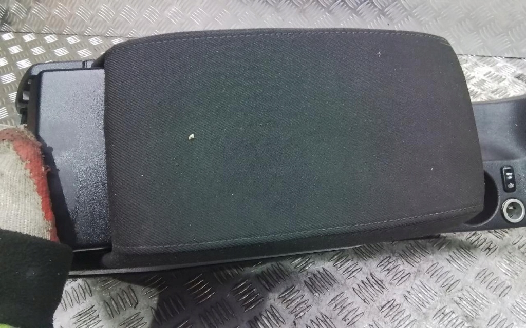 фото №7, Skoda octavia ii kombi туннель средний подлокотник