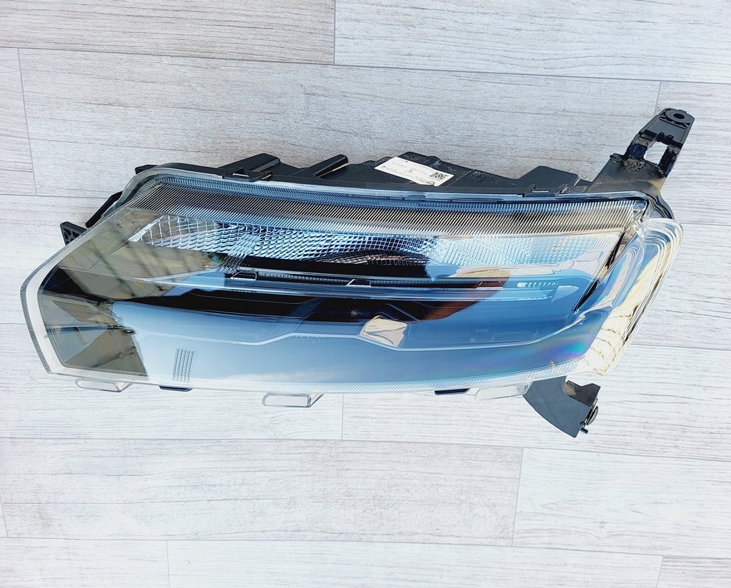 фото №1, Dacia spring 20+ лампа led drl поворотник 266052417r