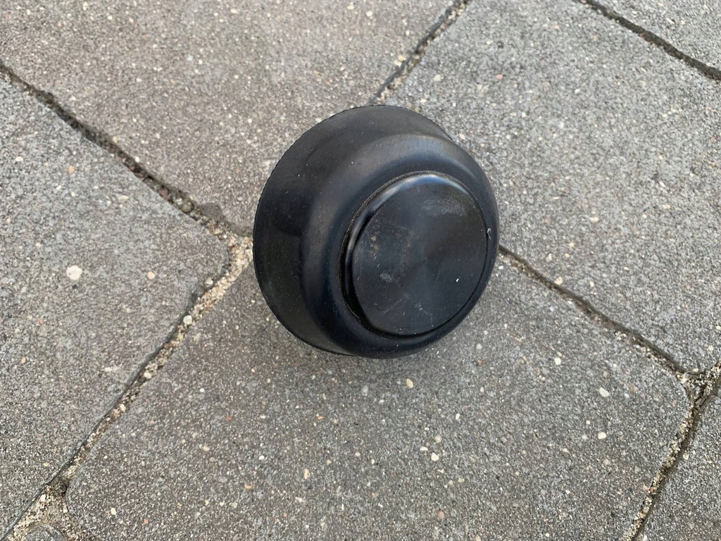 фото №1, Vw crafter ii man tge 17- отбойник магнит дверь задняя