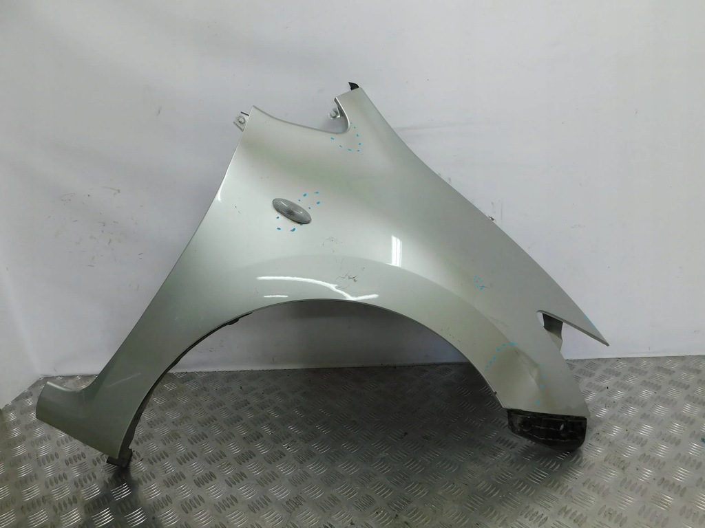 фото №1, Крыло перед передний правый auris i 07-