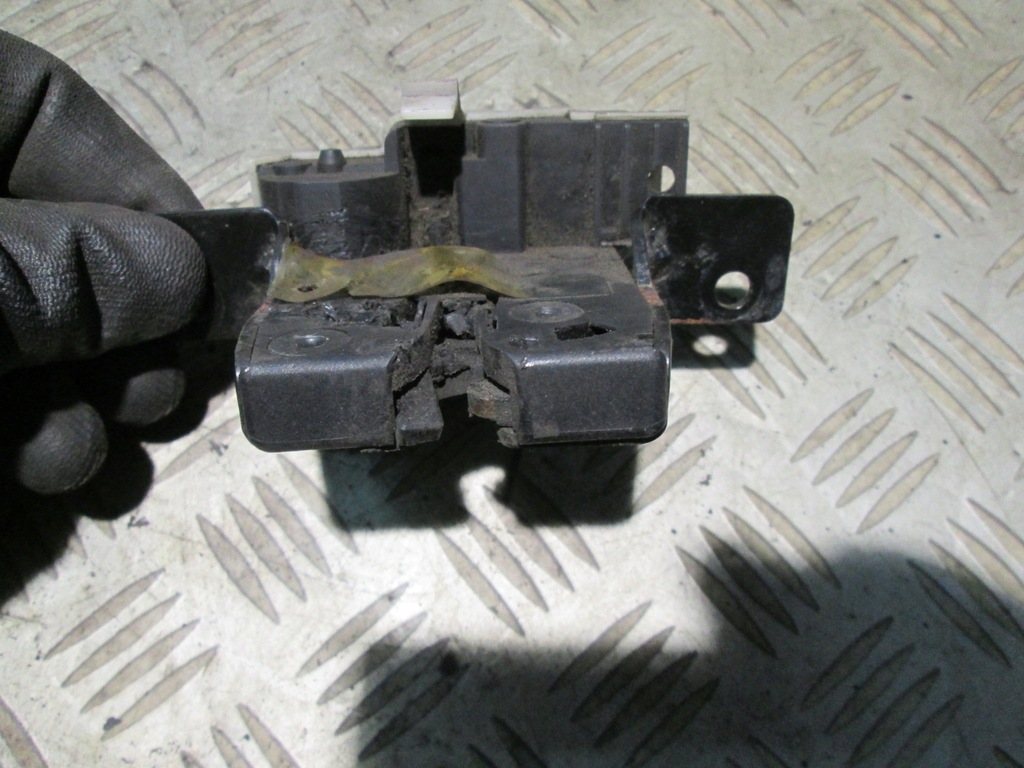 фото №3, Замок кришки багажника renault scenic ii
