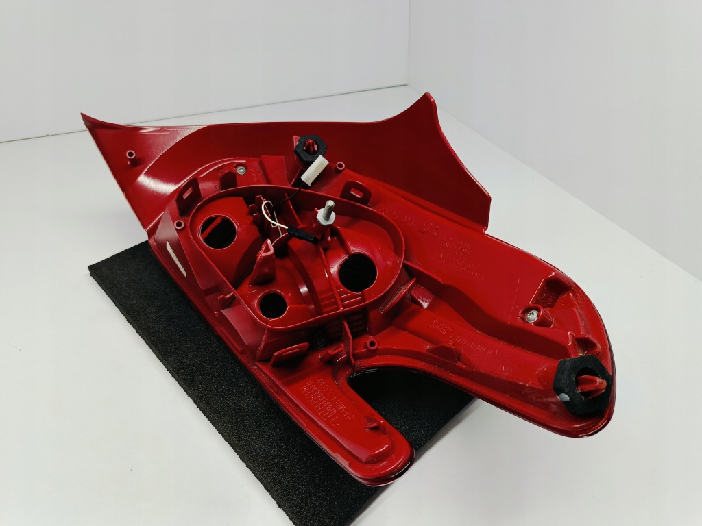 фото №9, Peugeot 208 i 12- лампа лівий задня ліва задня eu 9672628280