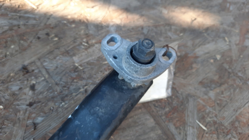 фото №7, Распорка чашка volvo s60 v70 ii s80