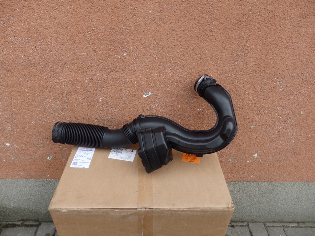 фото №1, Труба воздуха renault trafic iii 1.6d 165755972r