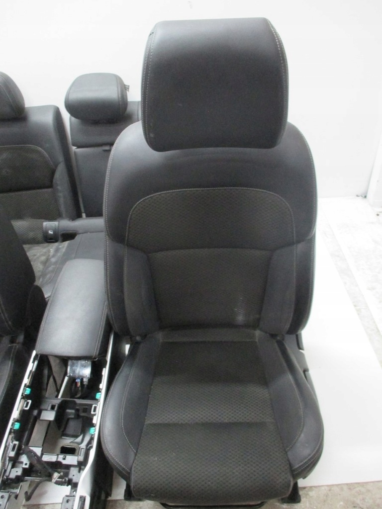 фото №10, Обивка сиденья pół кожа renault koleos ii 17r