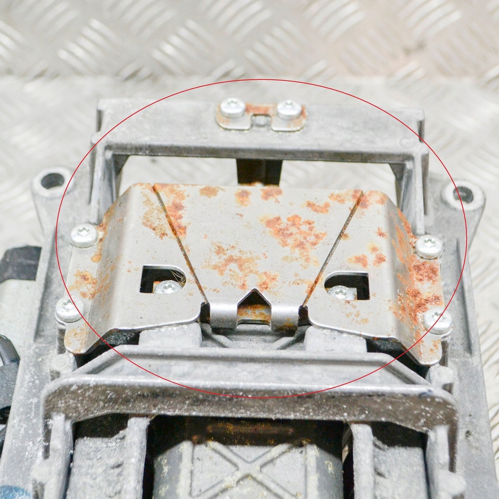 фото №11, Audi a8 s8 d3 4e 2003 часть механический системы рулевой