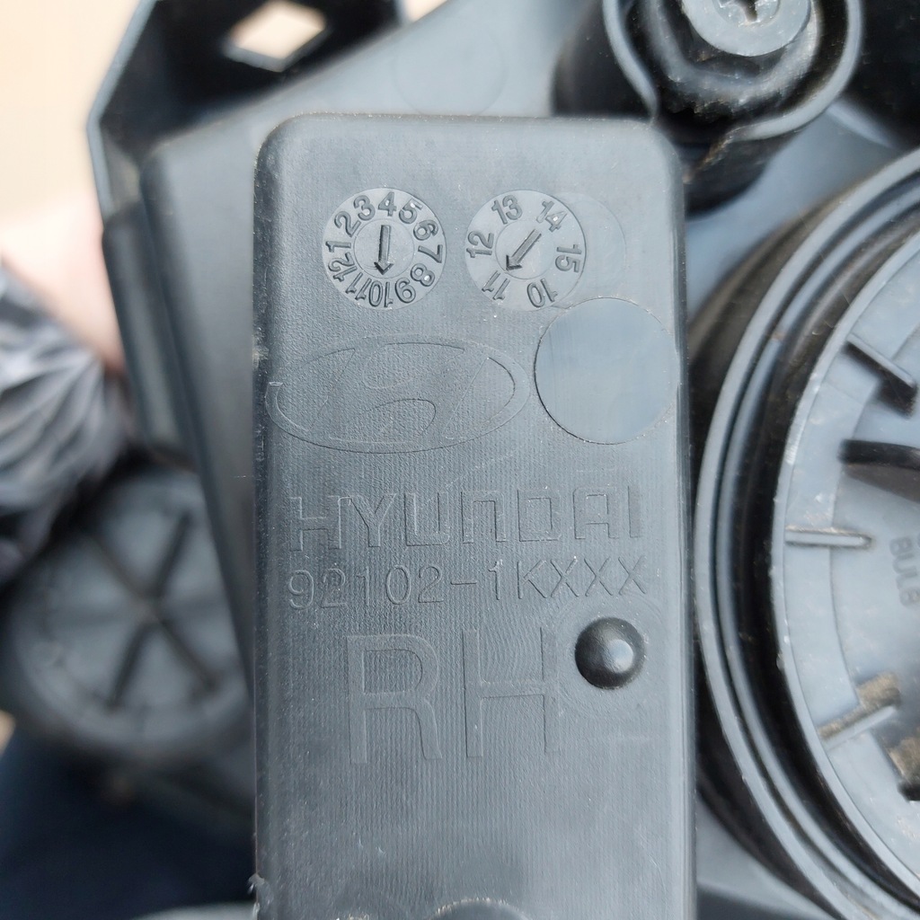 фото №15, Лампа hyundai ix20 правая левая перед оригинал компьютер.