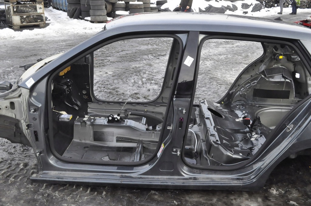 фото №1, Skoda fabia iii блок двигуна поріг лівий