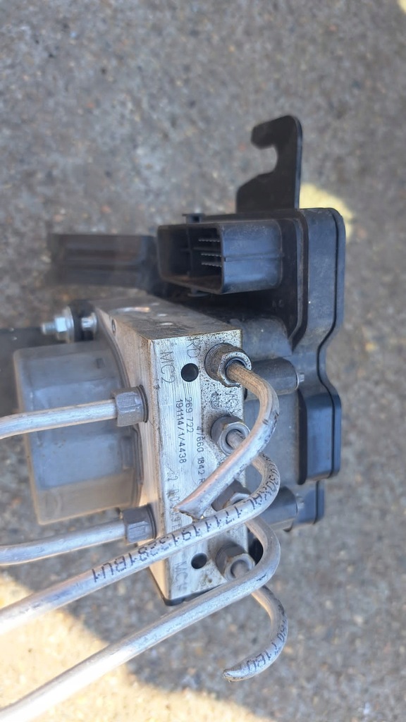 фото №1, Насос abs renault clio iv 476601842r