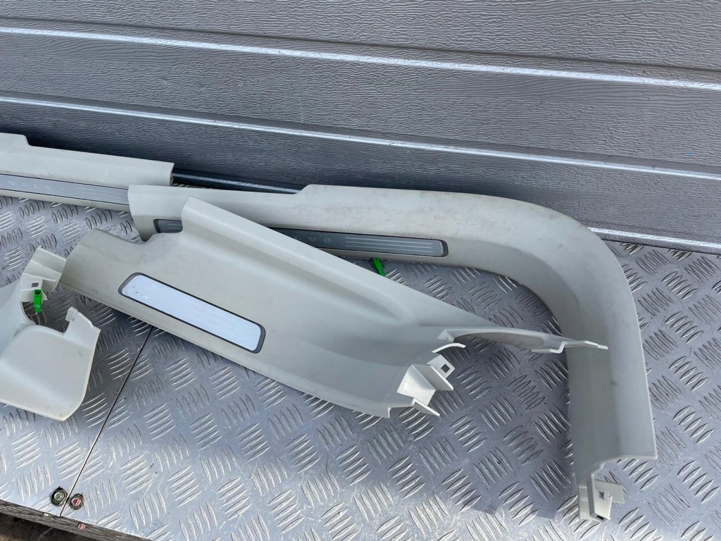 фото №3, Volvo xc90 ii накладки пороговые led накладка порог светлый