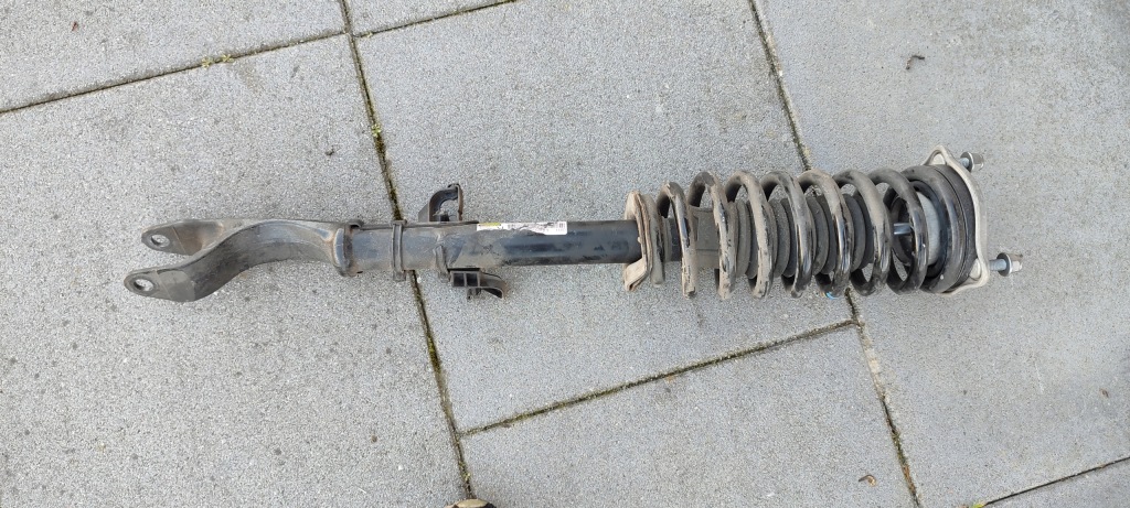 фото №1, Mercedes cls c257 e w213 4 matic амортизатор правый a2133203666