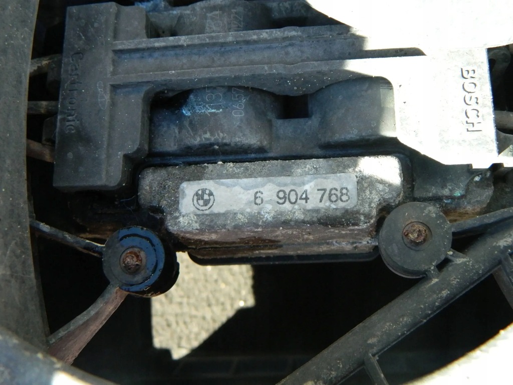 фото №6, Bmw e46 2.0d вентилятор радиатора корпус 6904768