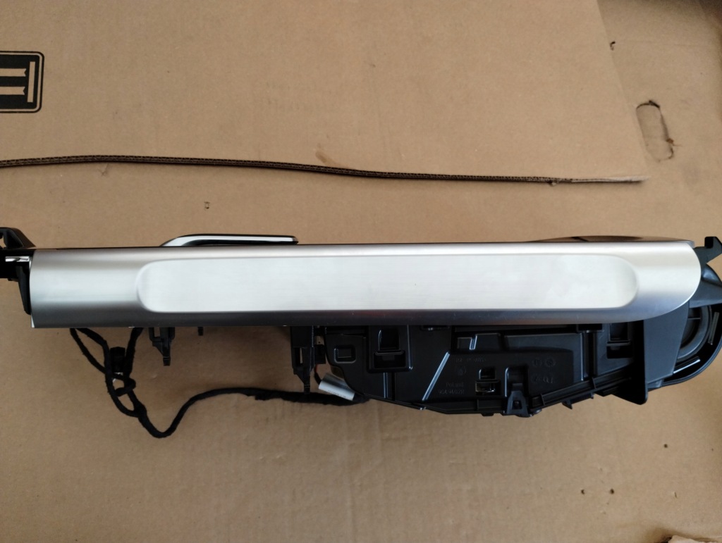 фото №7, Dekor tunelt панель mercedes eqb x243 amg