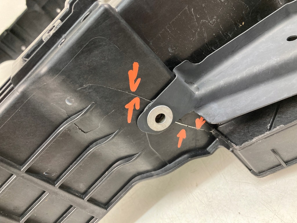 фото №13, Усилитель передние с крепление радиатора vw t-roc oe: 2ga805588t