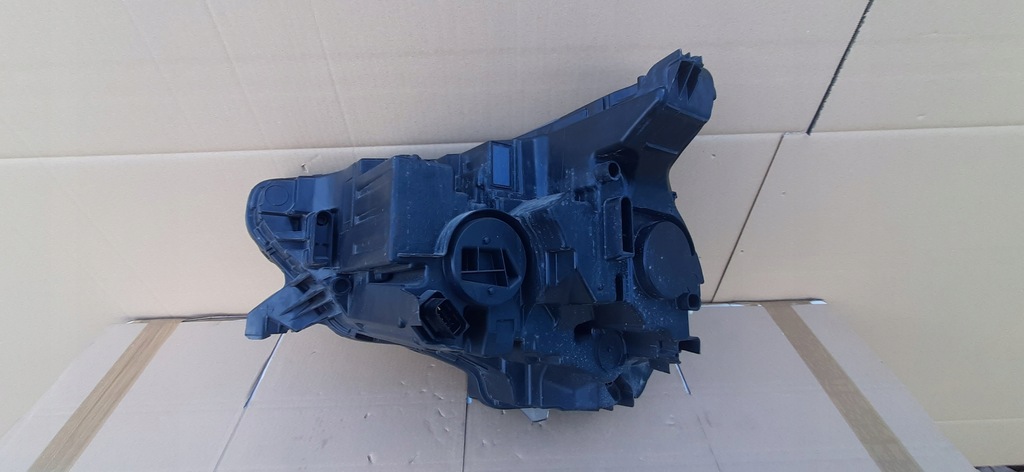 фото №12, Лампа перед правая citroen c4 iii full led 20-