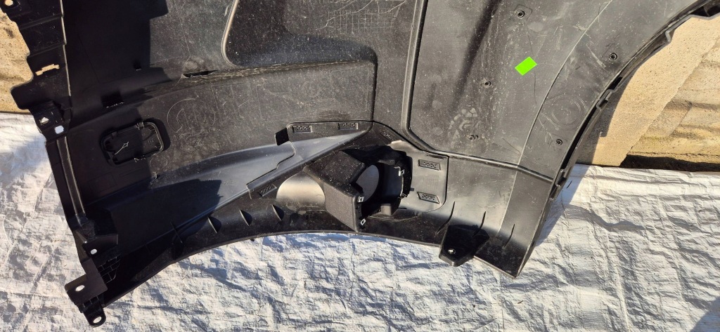 Fiat ducato рестайлинг  / proace max 24- угол бок бампера правый  перед оригинал Доставка