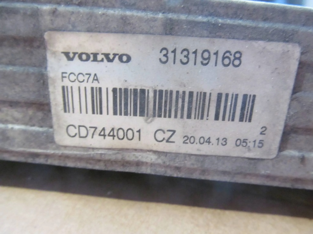 фото №14, Volvo v40 ii 2 12-19 радиатор воздуха интеркулер c402