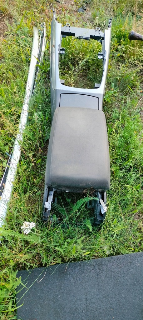 фото №6, Туннель средний подлокотник решётки audi a6 c7